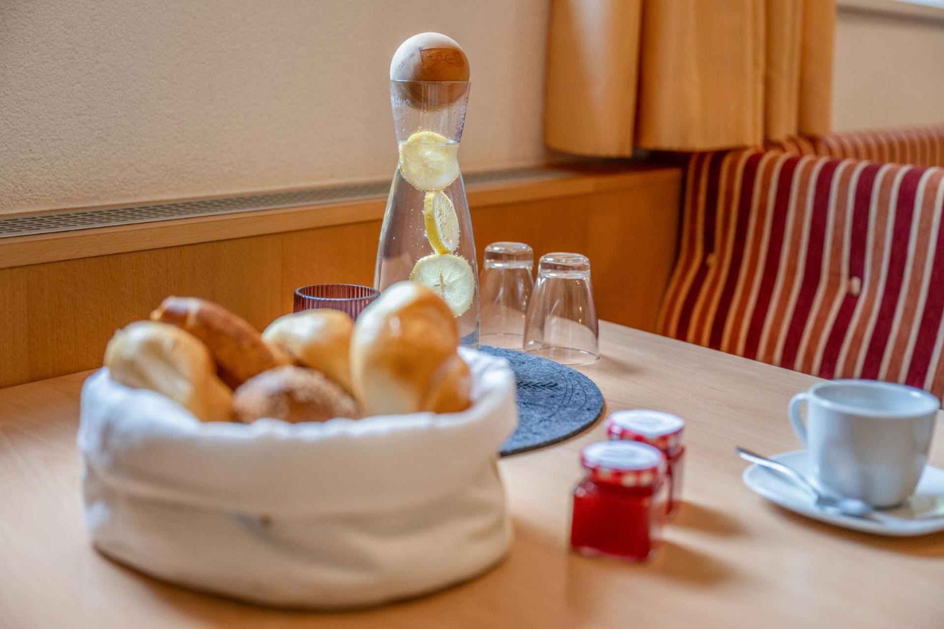 Haus Waldhof Otel Ischgl Oda fotoğraf