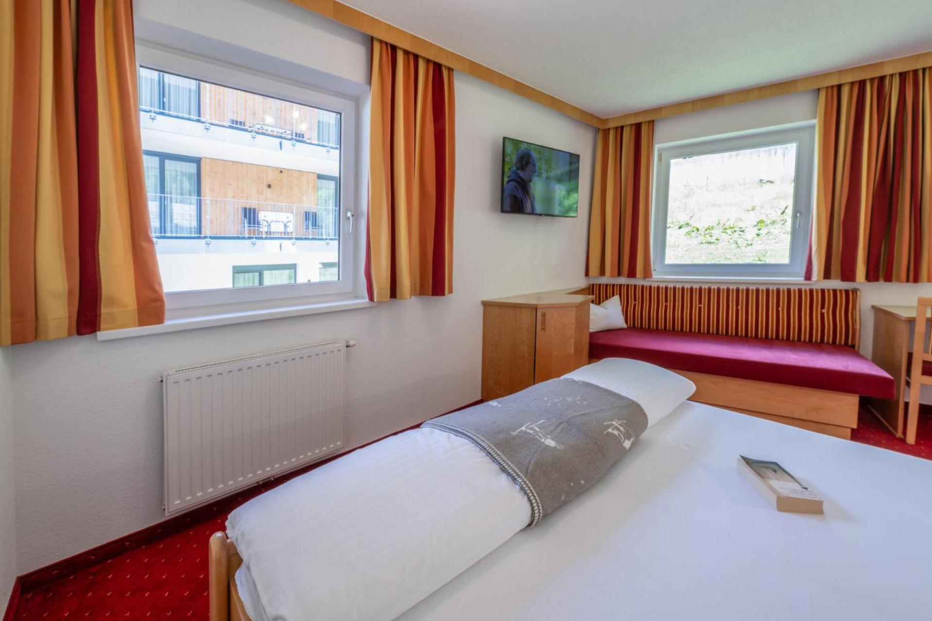 Haus Waldhof Otel Ischgl Dış mekan fotoğraf