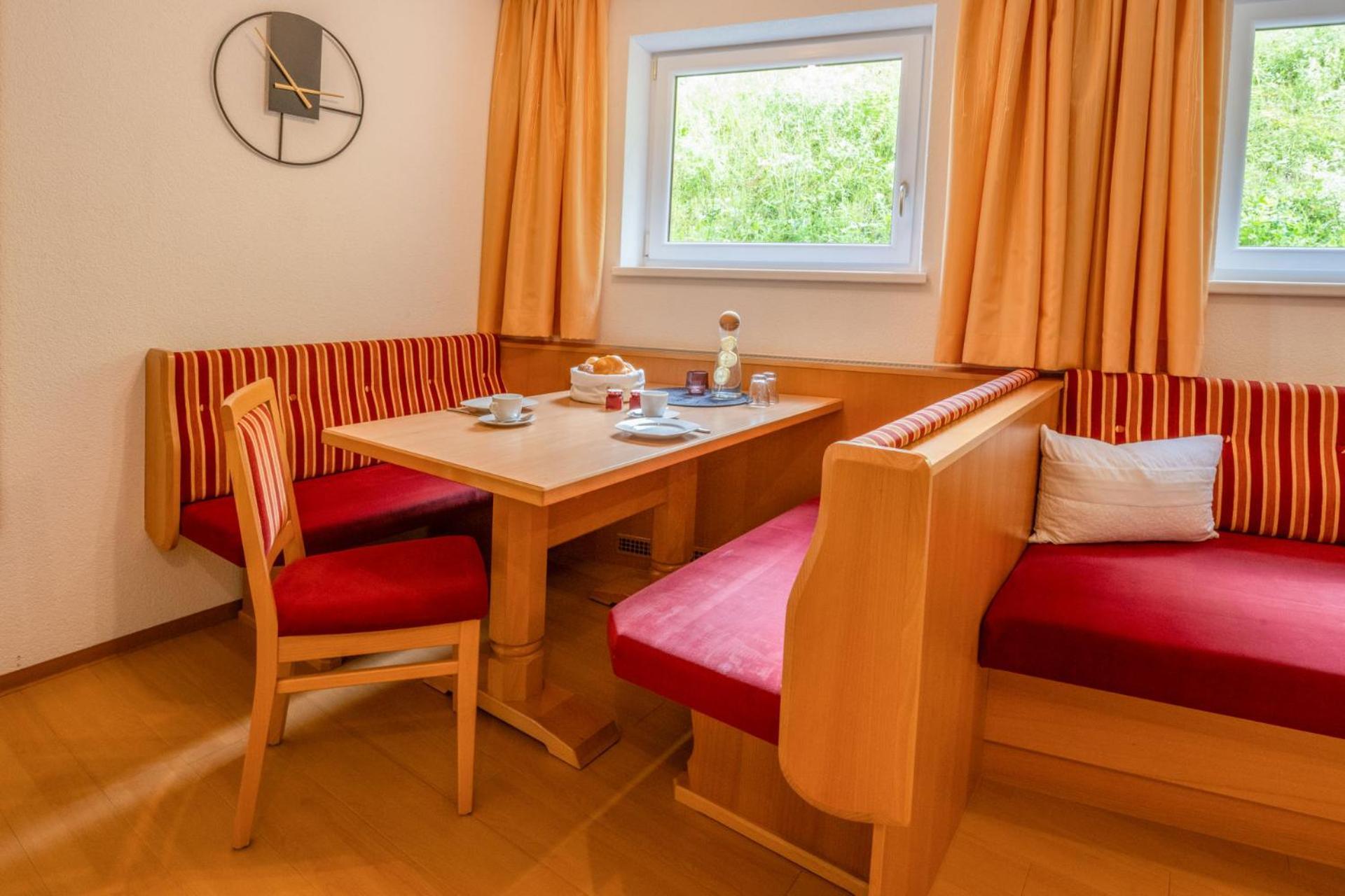 Haus Waldhof Otel Ischgl Dış mekan fotoğraf